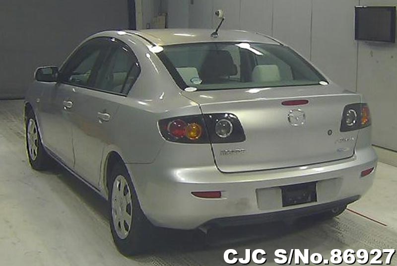 Mazda axela 2005